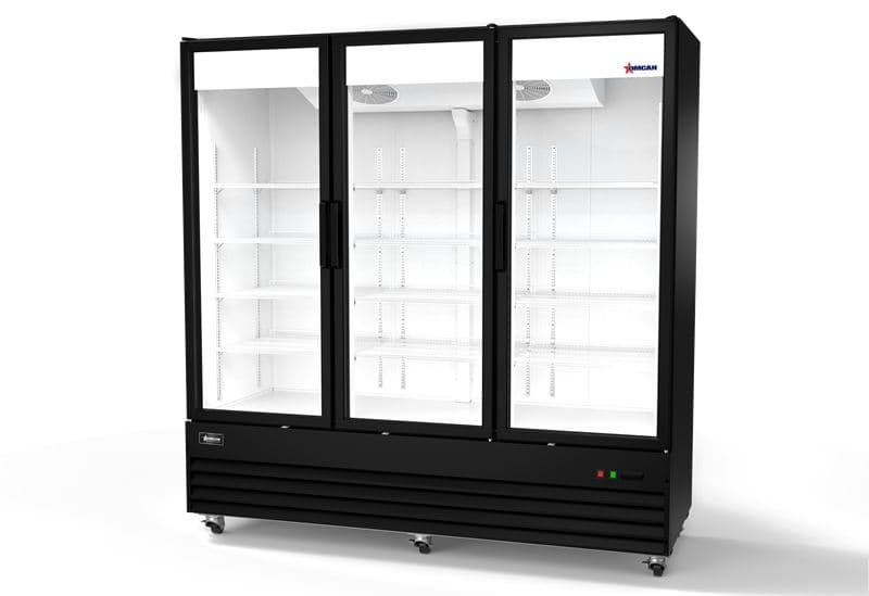 Omcan 50125 Réfrigérateur vitrine de 79″ à trois (3) portes vitrées, 59,5 pi³ (1 985 L), noir
