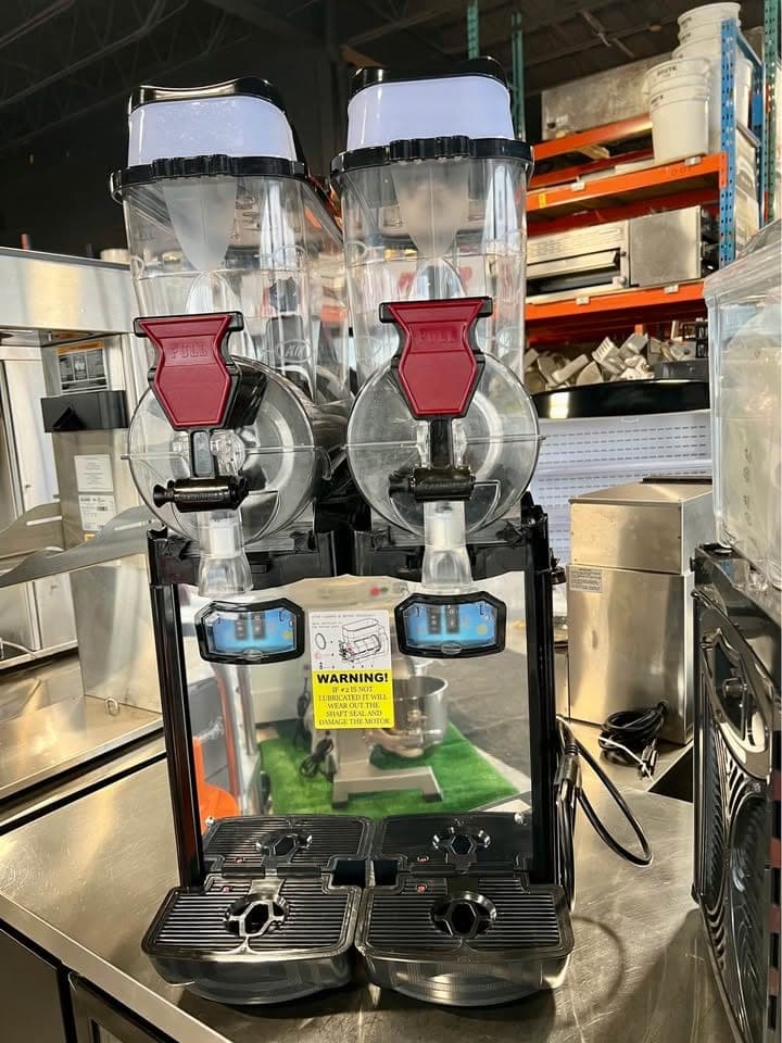 Commercial Two-Flavor Slush Machine (Open Box)