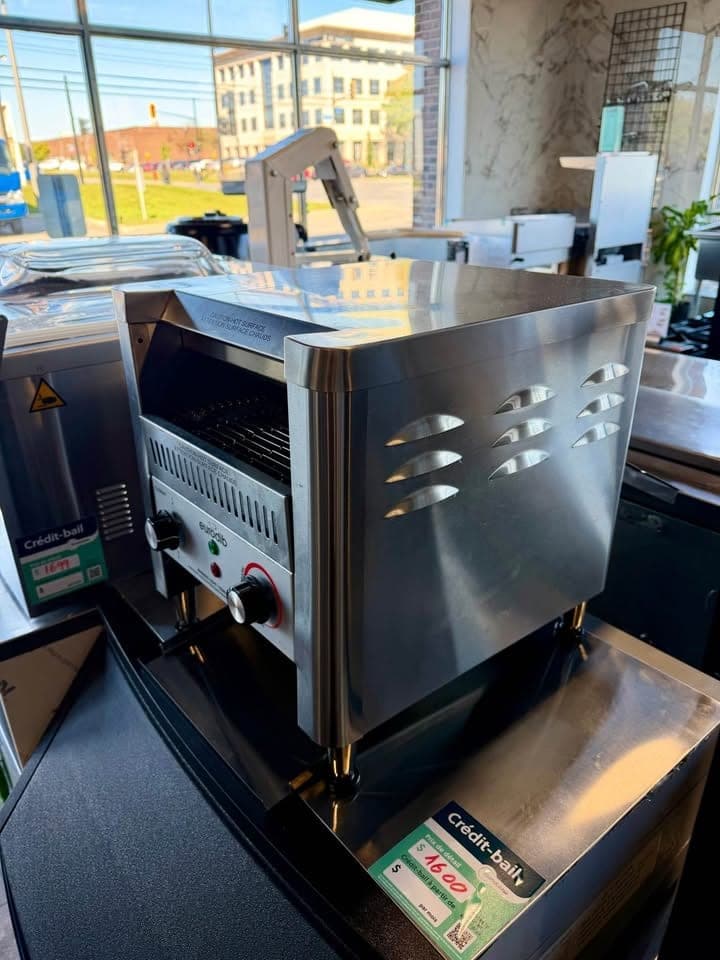 Eurodib Heavy-Duty Conveyor Toaster (Open Box)